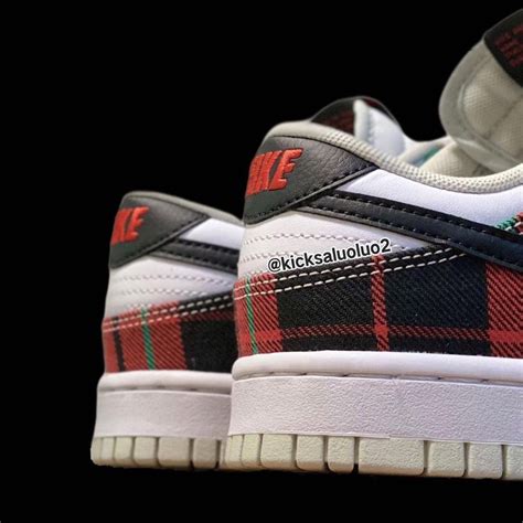 nike dunk low plaid